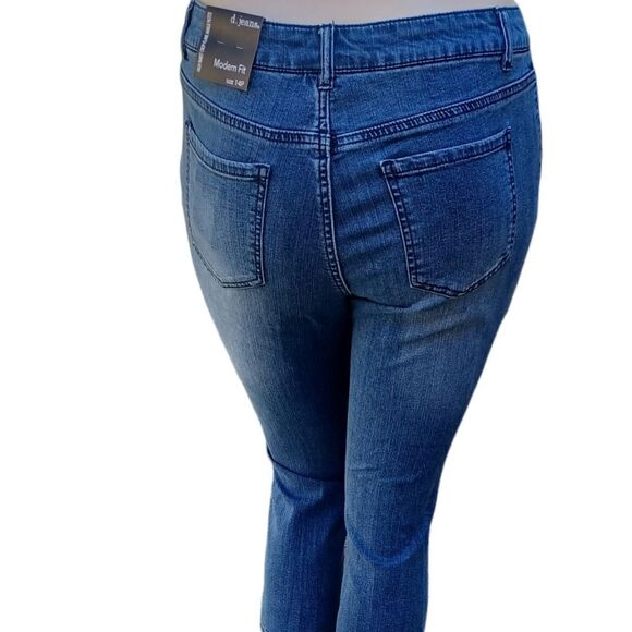 614330...d.Jeans High Waist Crop flare Jeans Size 14P, W32"  24"Inseam  11"Rise - Picture 5 of 6